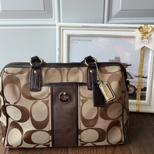 COACH Vintage Boston